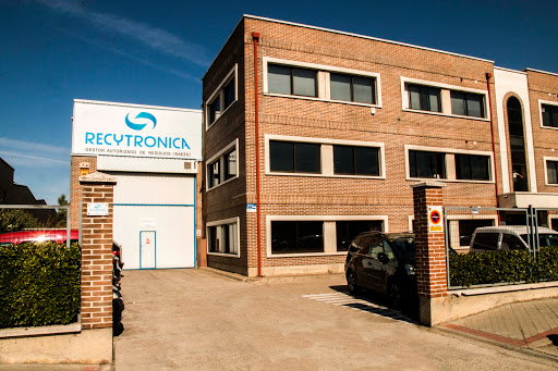 RECYTRÓNICA Empresa de reciclaje de chatarra y componentes electrónicos