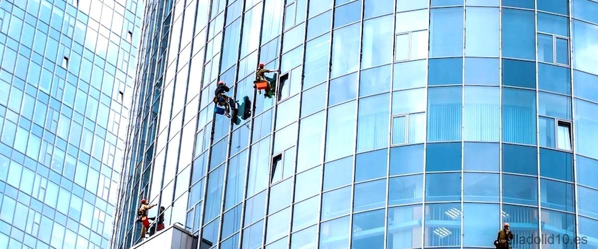 Los 3 mejores servicios de limpieza de ventanas de Valladolid